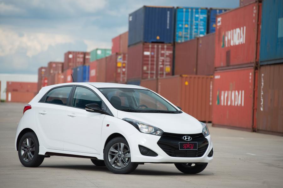  Hyundai HB20 Spicy 1.0 2015 года  (фото 1 из 9)